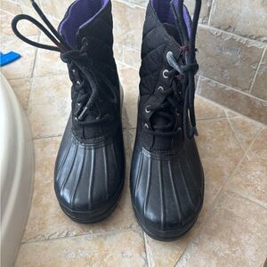 Sperry Black Quilted Lace-Up Boots